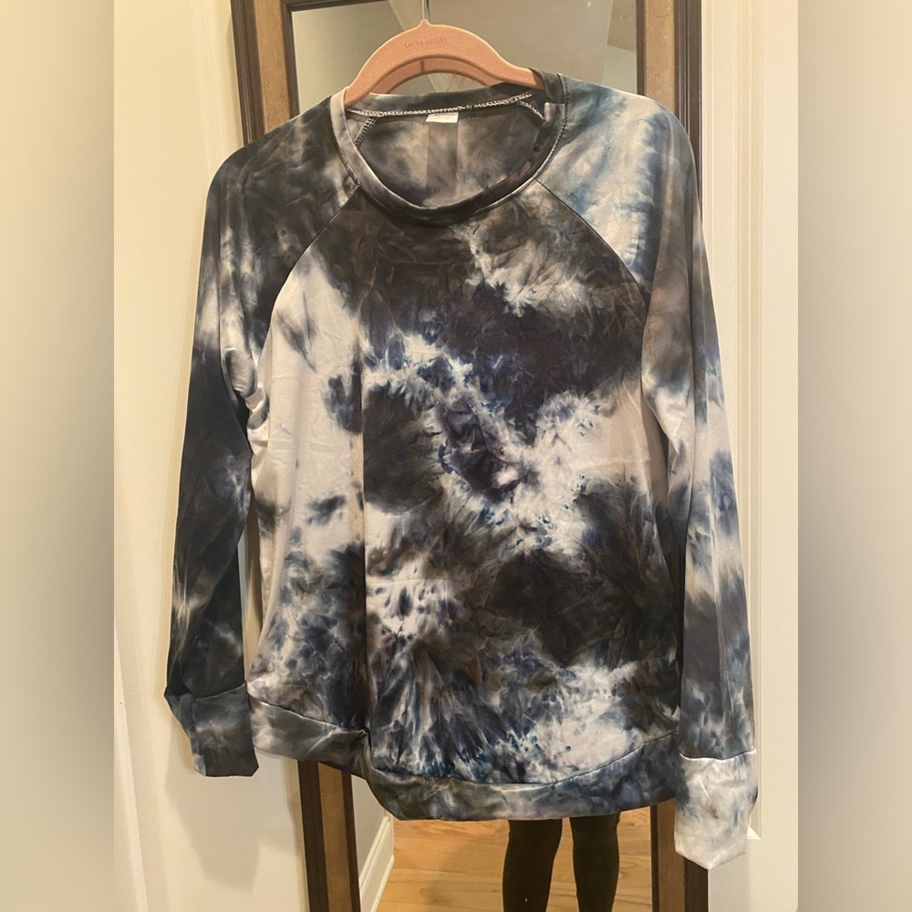 Light weight top
